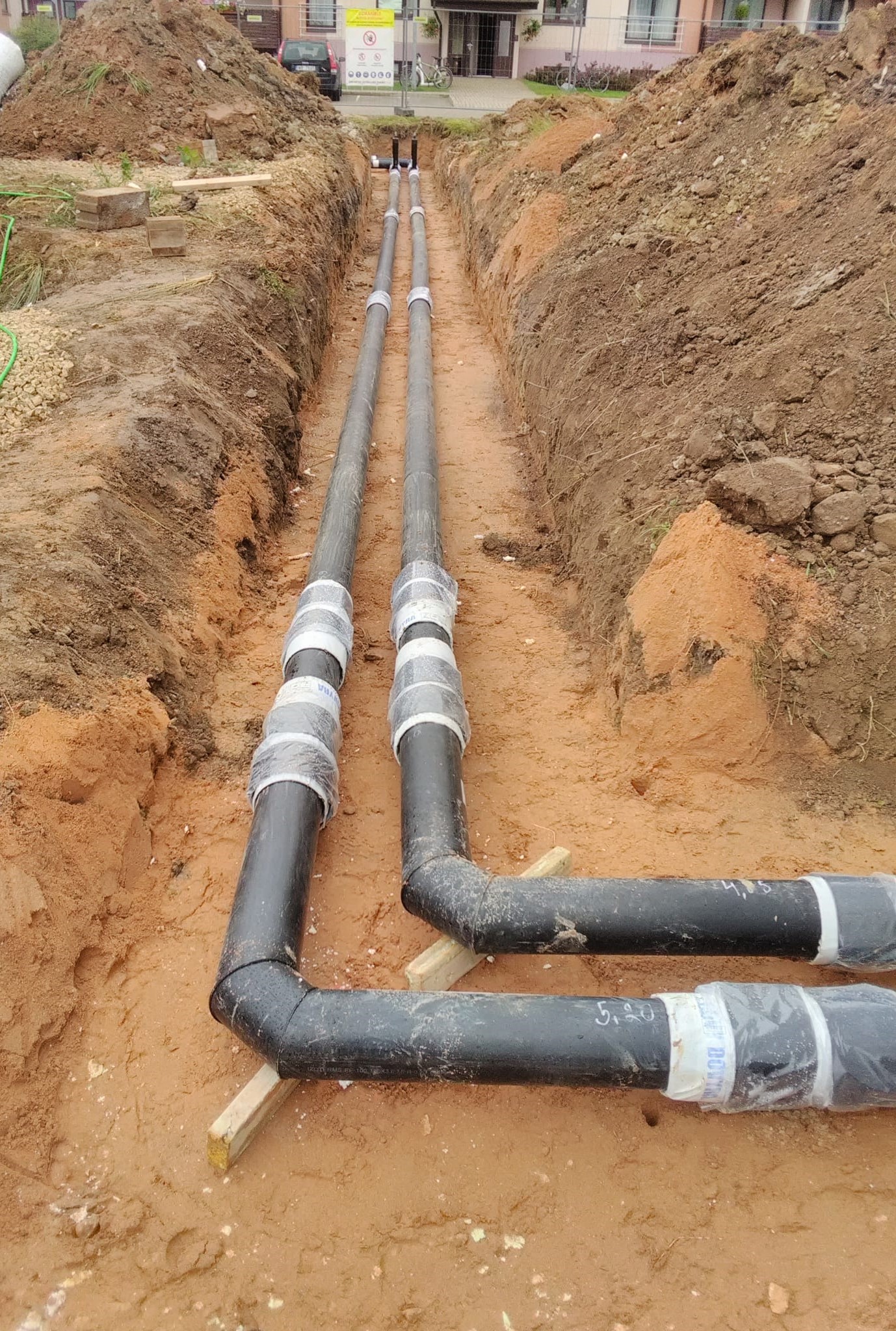 Construction of external heat supply networks at the site ‘Multi-apartment building at Dzērveņu Street 2a, Sigulda